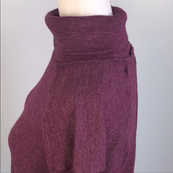 Free People split back turtleneck in Plum - size small - Picture 6 of 9